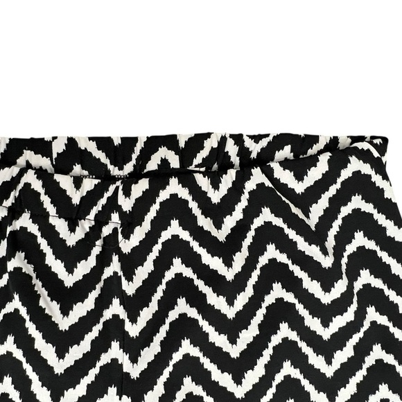 AB Studio Black and White Chevron Wide Leg Pants - Picture 3 of 11